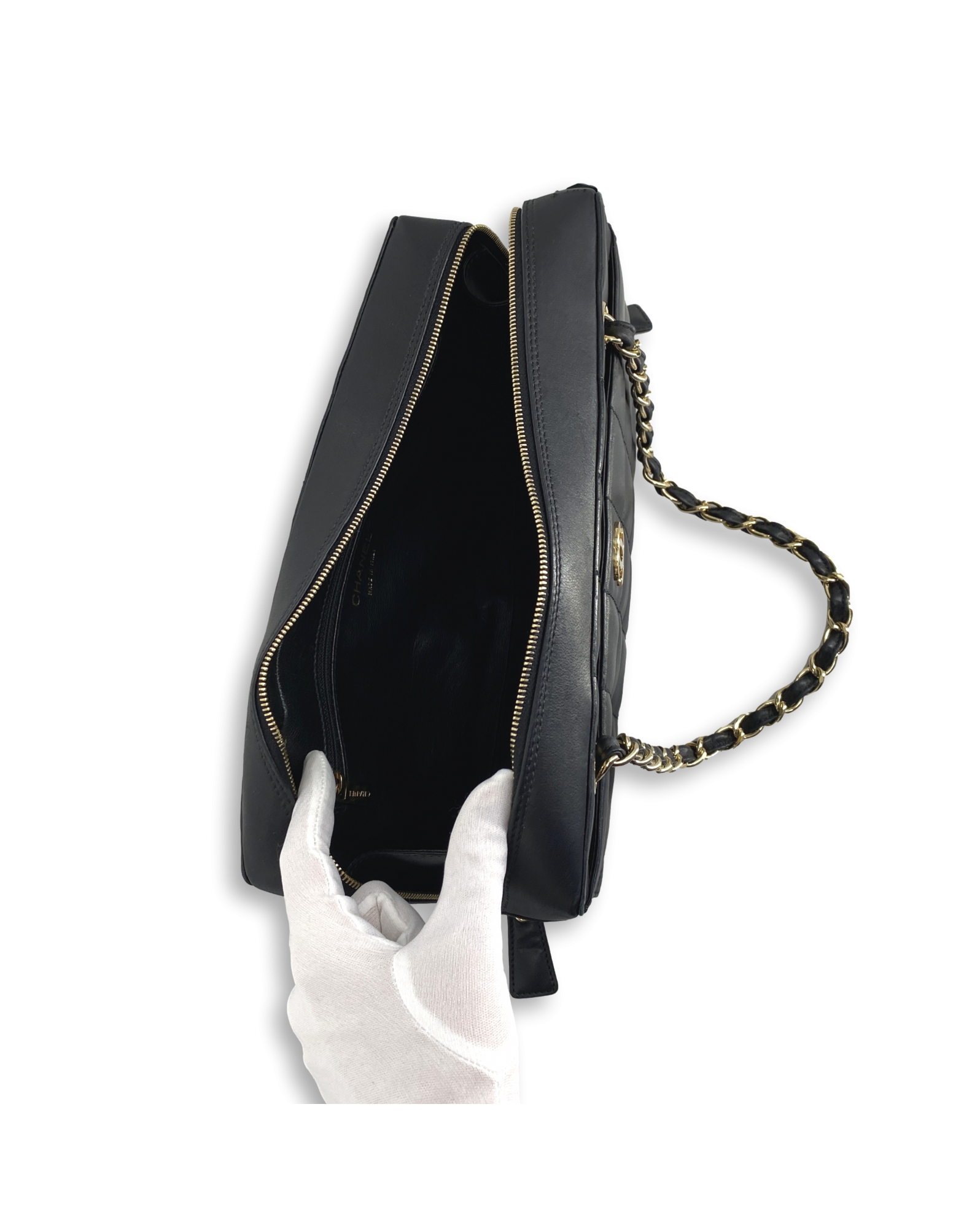 CHANEL, Bags, Chanel Chocolate Bar Handbag Caviar Leather Black